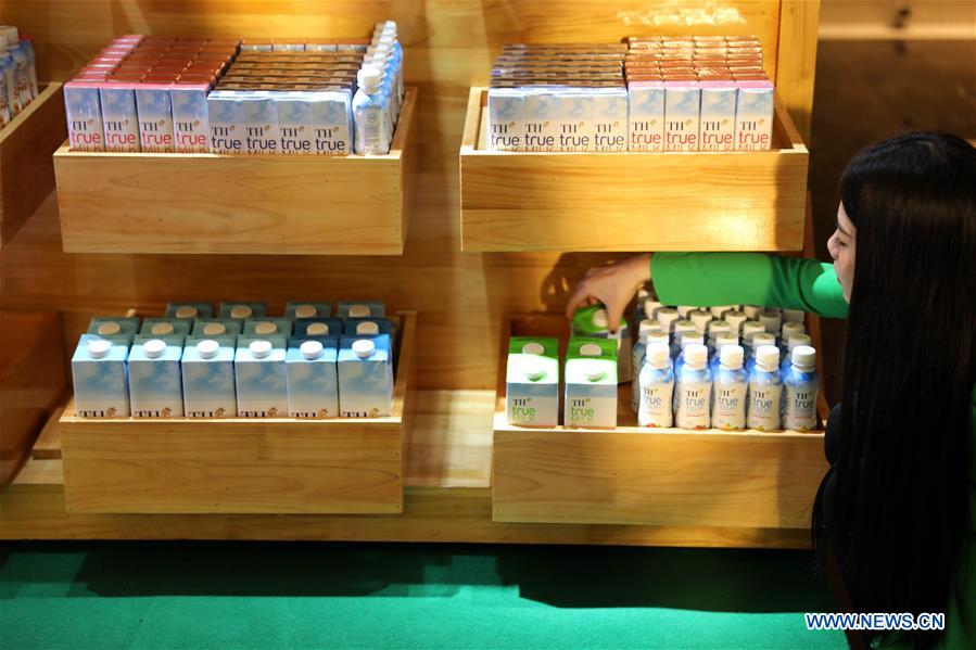 VIETNAM-HANOI-MILK EXPORT-CHINA