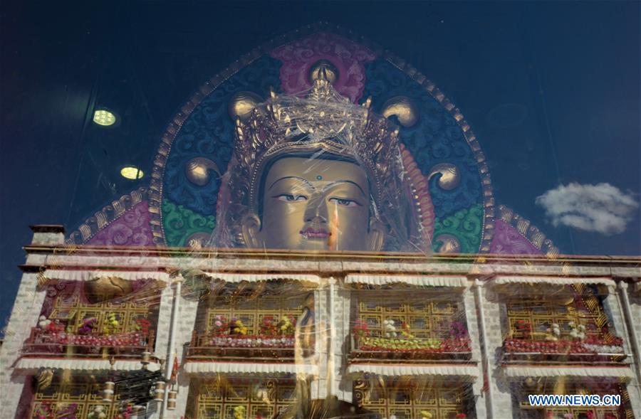 (InTibet)CHINA-TIBET-NEPALI STORE (CN)