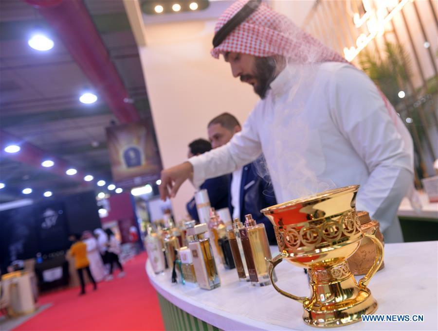 Perfume exhibition held in Hawalli Governorate, Kuwait Xinhua