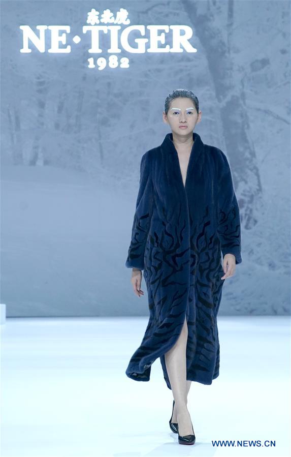 CHINA-BEIJING-FASHION WEEK (CN)