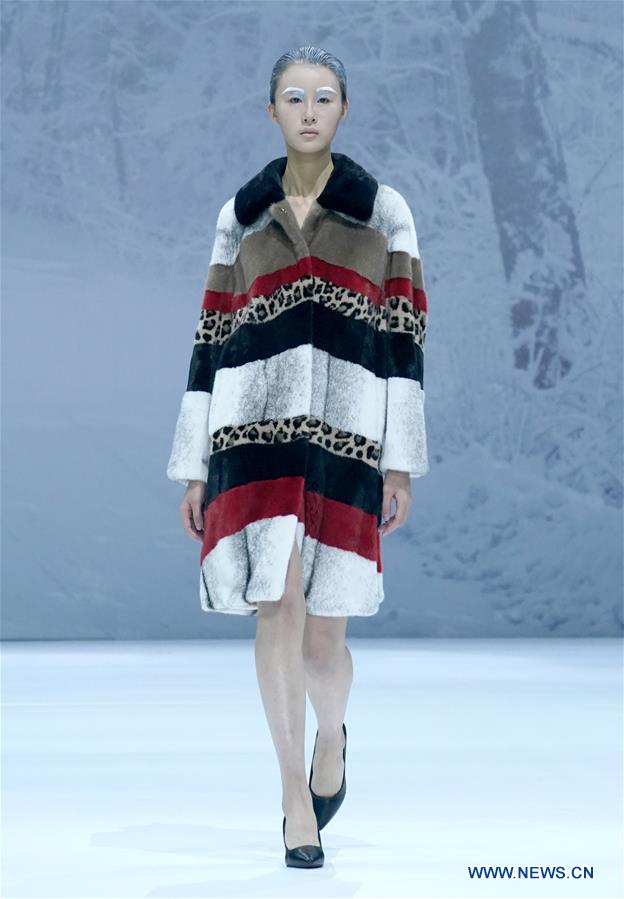 CHINA-BEIJING-FASHION WEEK (CN)