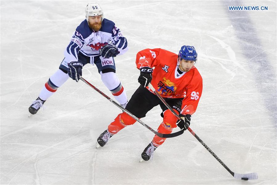 (SP)CHINA-JILIN-ICE HOCKEY-SILK ROAD SUPREME HOCKEY LEAGUE-TSEN TOU VS SOKOL(CN)