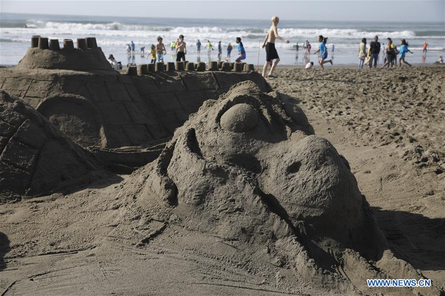 U.S.-SAN FRANCISCO-SANDCASTLE-COMPETITION