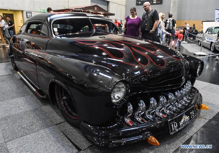 AUSTRIA-VIENNA-CUSTOM WHEELS-CAR STUNTS