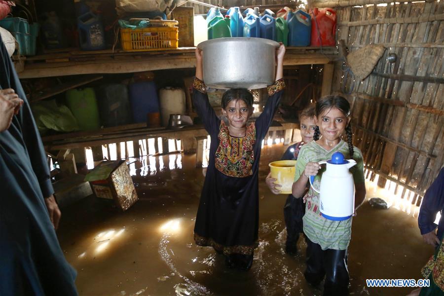 PAKISTAN-KARACHI-CYCLONE STORM