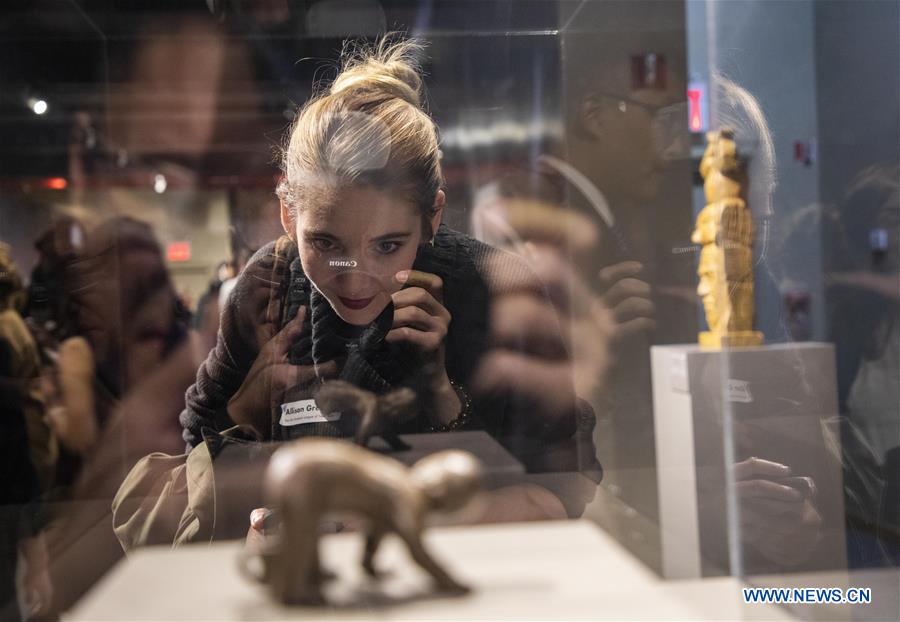 U.S.-NEW YORK-CHINESE SCULPTOR-EXHIBITION