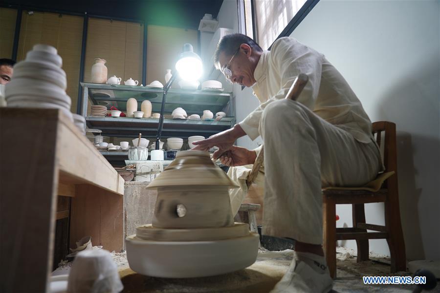 (MASTEROFCRAFTS)CHINA-JIANGXI-JINGDEZHEN-THIN BODY PORCELAIN (CN)