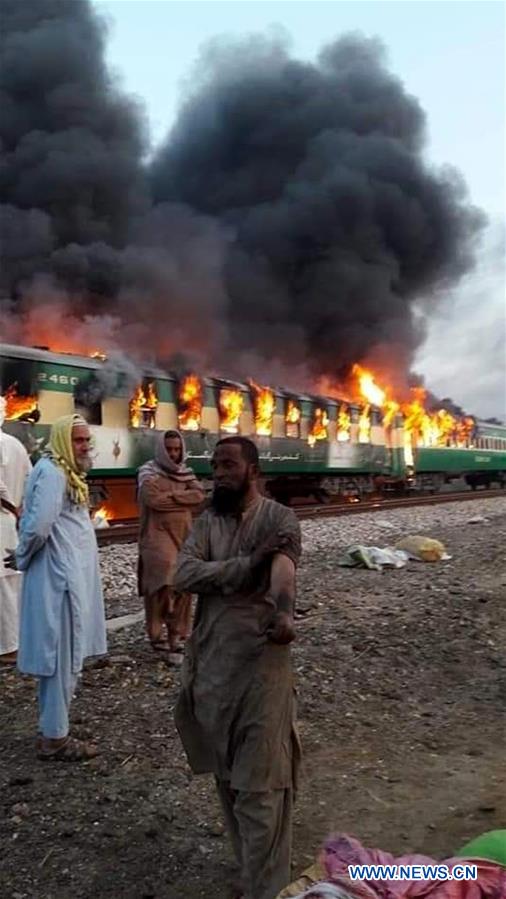 PAKISTAN-RAHIM YAR KHAN-TRAIN-FIRE