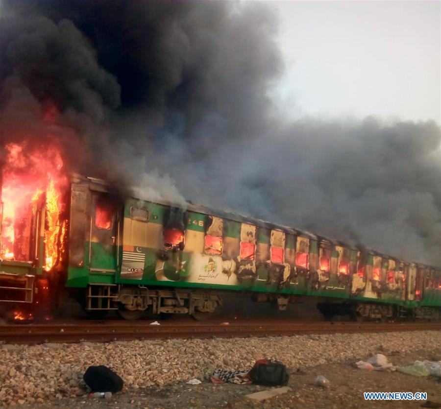 PAKISTAN-RAHIM YAR KHAN-TRAIN-FIRE