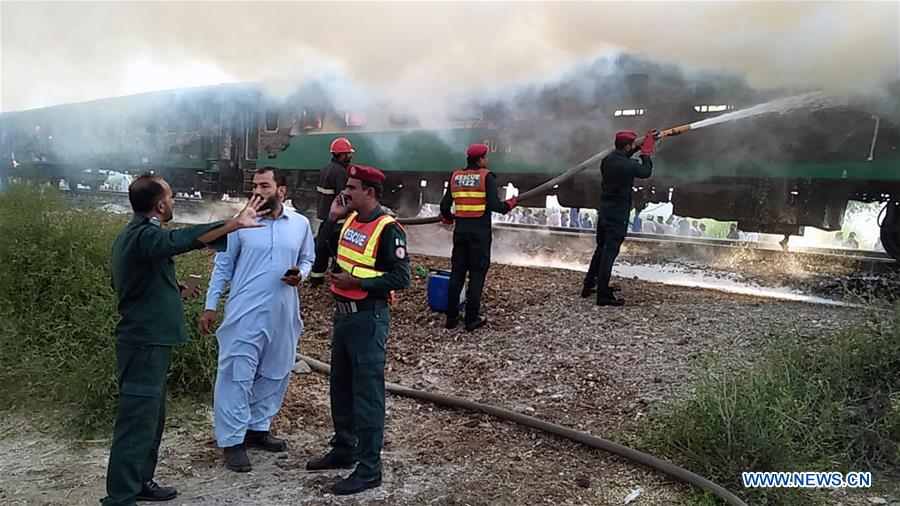 PAKISTAN-RAHIM YAR KHAN-TRAIN-FIRE