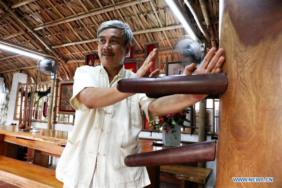 VIETNAM-HANOI-WING CHUN-MASTER