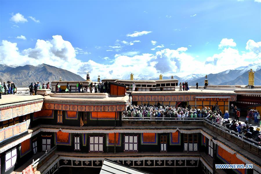 CHINA-LHASA-POTALA PALACE-ANNUAL WHITEWASHING (CN)