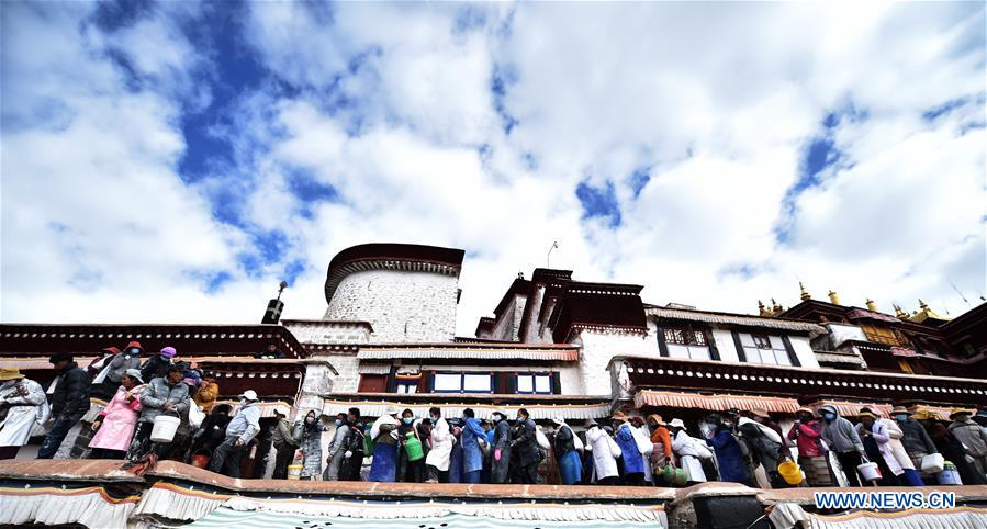 CHINA-LHASA-POTALA PALACE-ANNUAL WHITEWASHING (CN)