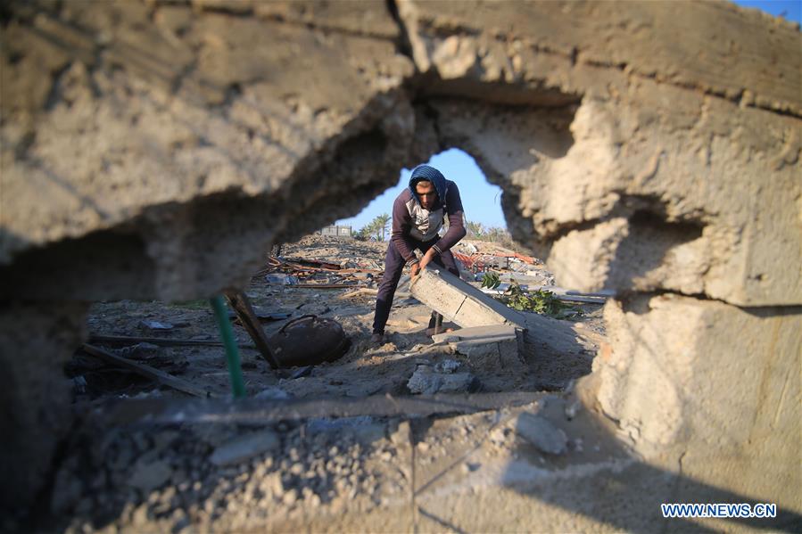 MIDEAST-GAZA-AIRSTRIKE