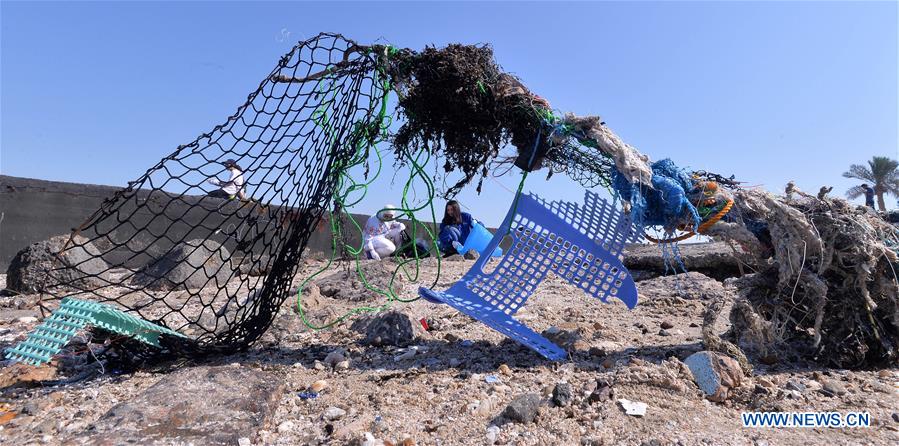 KUWAIT-KUWAIT CITY-BEACH CLEANUP CAMPAIGN