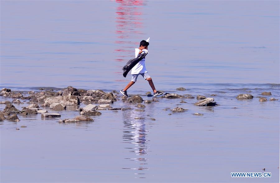 KUWAIT-KUWAIT CITY-BEACH CLEANUP CAMPAIGN