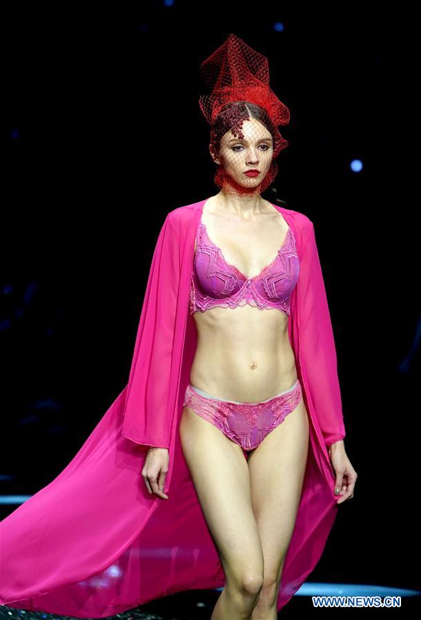 CHINA-BEIJING-CHINA FASHION WEEK-CLOSING (CN)