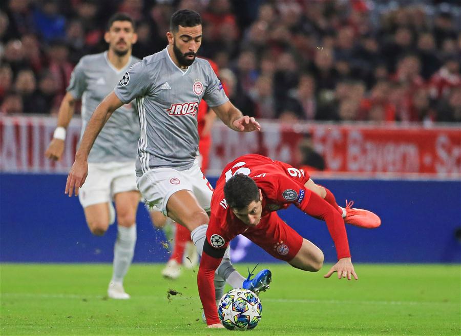 (SP)GERMANY-MUNICH-SOCCER-UEFA CHAMPIONS LEAGUE-BAYERN MUNICH VS OLYMPIACOS