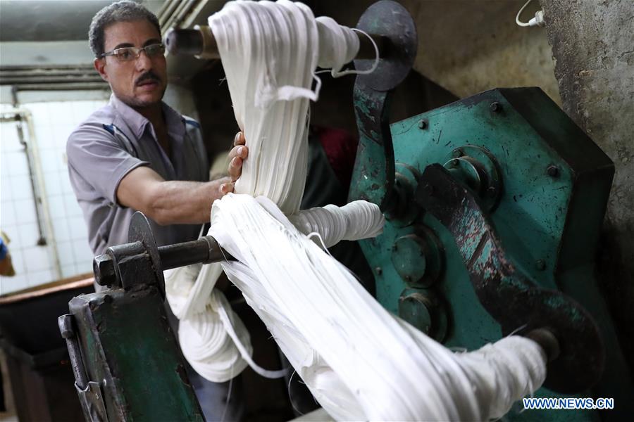 EGYPT-TANTA-TRADITIONAL SUGAR CANDY