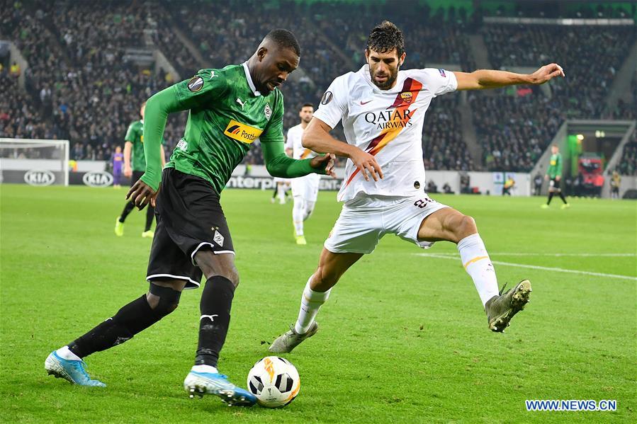 (SP)GERMANY-MONCHENGLADBACH-SOCCER-UEFA-EUROPA LEAGUE-MONCHENGLADBACH VS ROMA