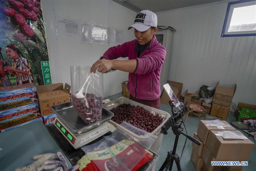CHINA-XINJIANG-ONLINES BUSINESS-RED JUJUBE (CN)