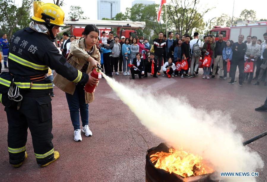 CHINA-ANHUI-HEFEI-FIRE FIGHTING-PUBLIC EDUCATION (CN)