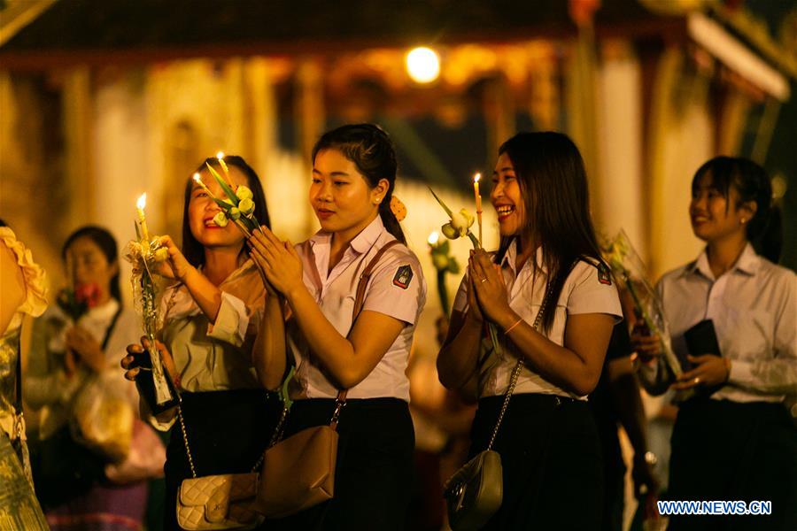 LAOS-VIENTIANE-THAT LUANG FESTIVAL