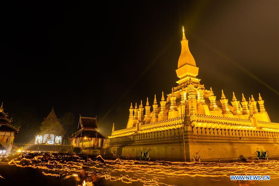 LAOS-VIENTIANE-THAT LUANG FESTIVAL