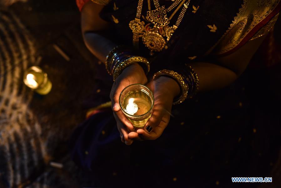 INDIA-MUMBAI-LAMPS FESTIVAL