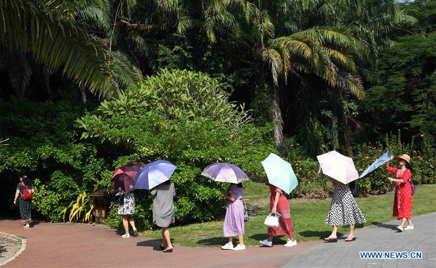 CHINA-YUNAN-JINGHONG-FLOWERS (CN)