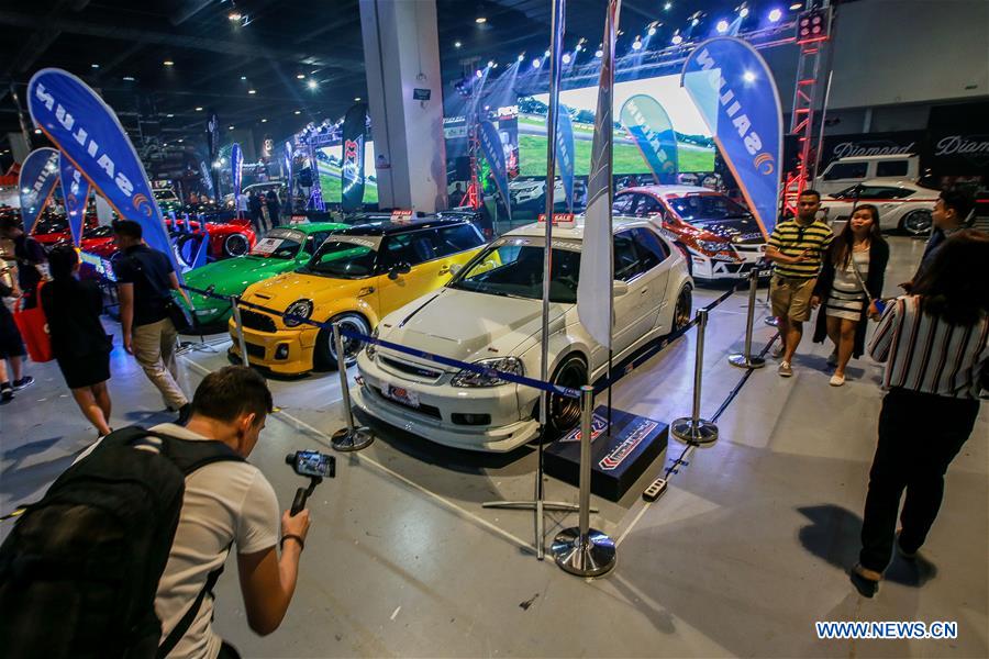 PHILIPPINES-PASAY CITY-MANILA AUTO SALON AND SPORT TRUCK SHOW