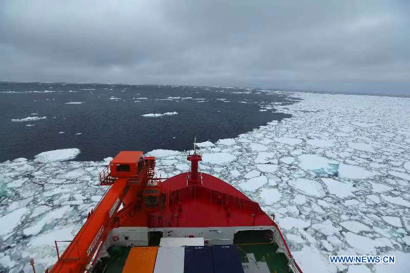 (EyesonSci) CHINA-XUELONG 2-ANTARCTIC RESEARCH EXPEDITION-FLOATING ICE AREA (CN)