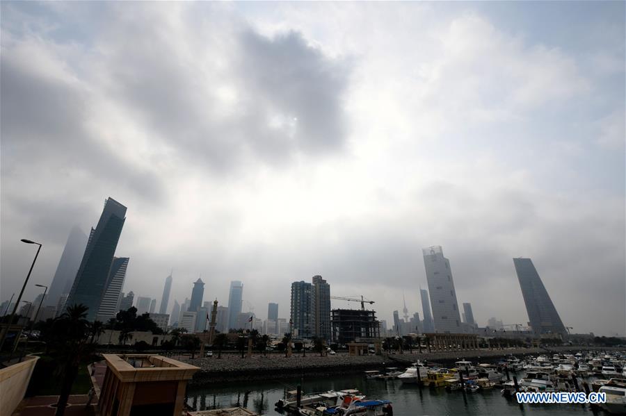 KUWAIT-KUWAIT CITY-FOG