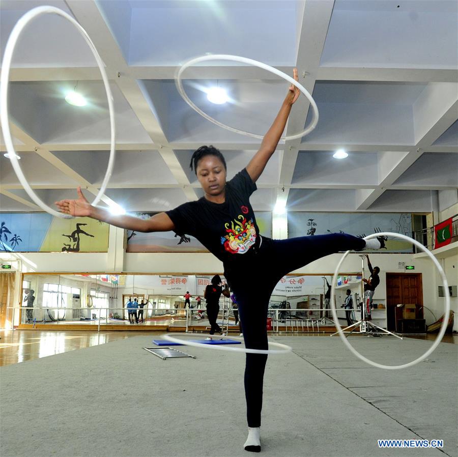 CHINA-HEBEI-WUQIAO-ACROBATICS-SCHOOL-OVERSEAS STUDENTS (CN)