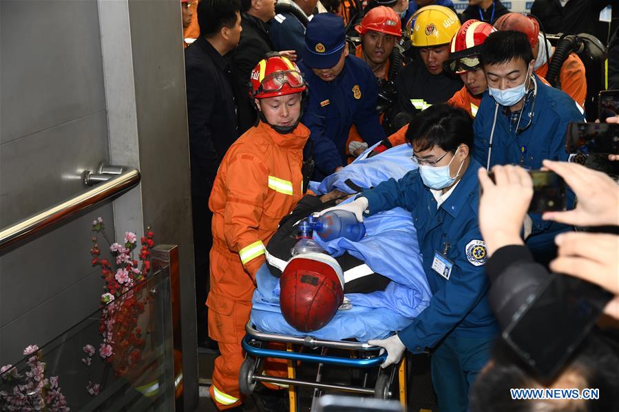 (SPOT NEWS)CHINA-SHANDONG-JINING-COAL MINE ACCIDENT-RESCUE (CN)