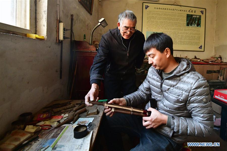 CHINA-HENAN-LUOYANG-MUSICAL INSTRUMENT-SHENG MAKER (CN)