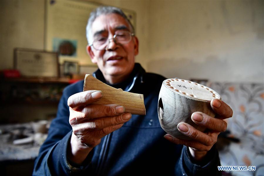 CHINA-HENAN-LUOYANG-MUSICAL INSTRUMENT-SHENG MAKER (CN)