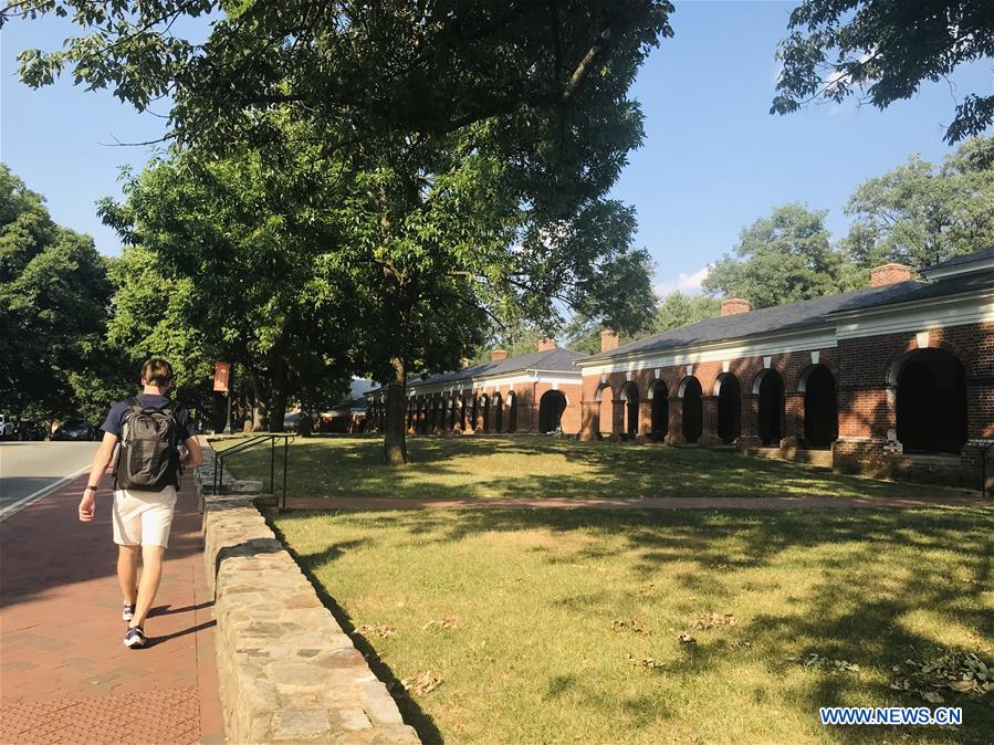 U.S.-VIRGINIA-PROFESSOR-CHINESE LITERATURE-TRANSLATION