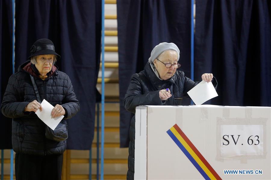 ROMANIA-BUCHAREST-PRESIDENTIAL ELECTION-RUNOFF-START 