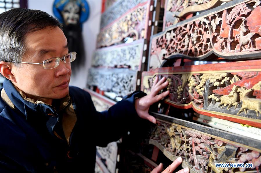 CHINA-HENAN-KAIFENG-TRADITIONAL LANTERNS (CN)