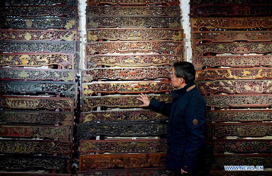 CHINA-HENAN-KAIFENG-TRADITIONAL LANTERNS (CN)