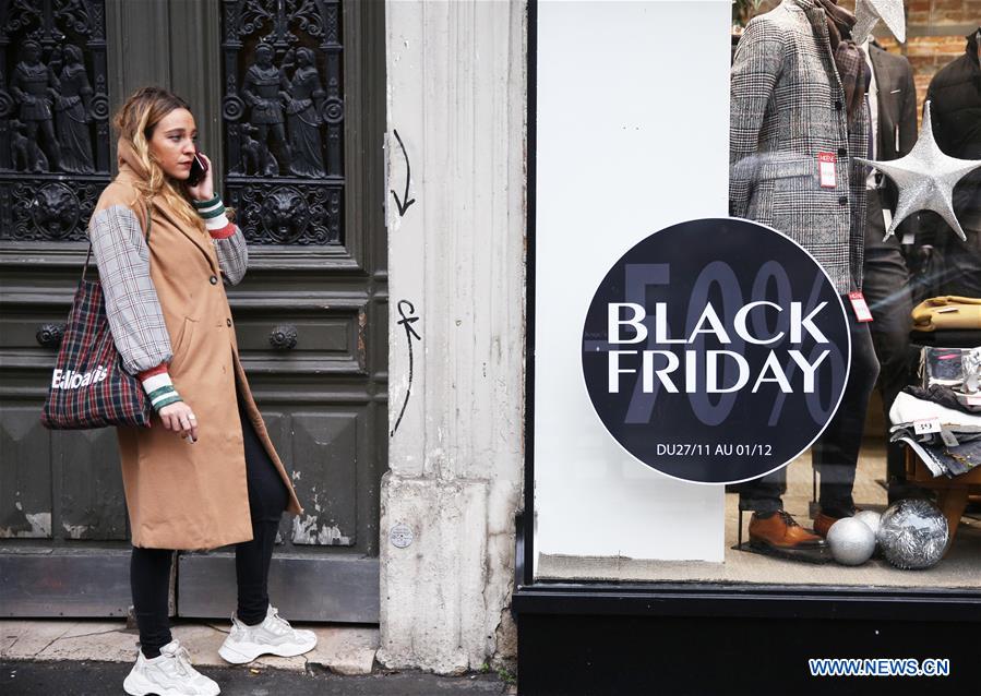 FRANCE-PARIS-BLACK FRIDAY-DISCOUNT