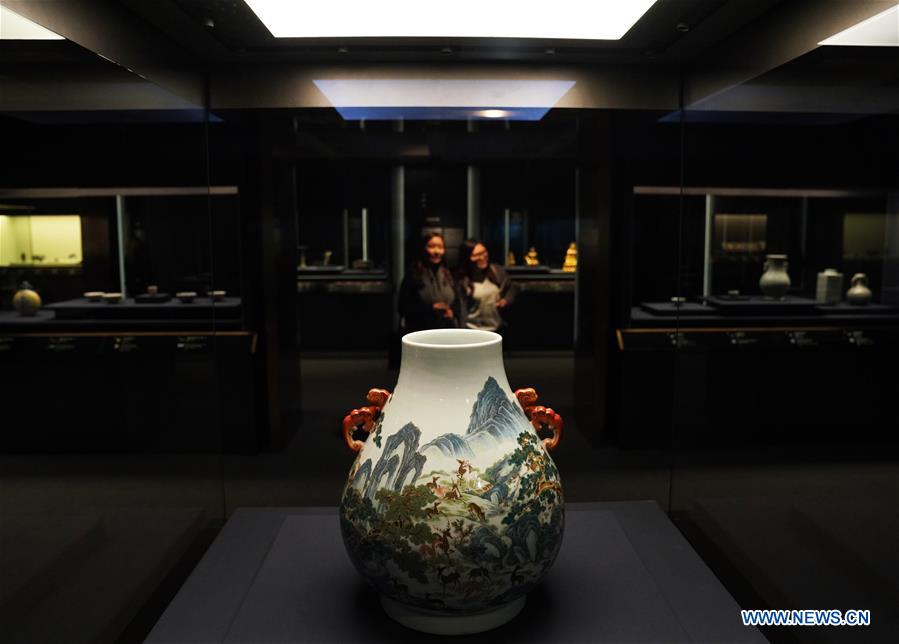 CHINA-HONG KONG-MUSEUM OF ART-WU GUANZHONG-EXHIBITION (CN)