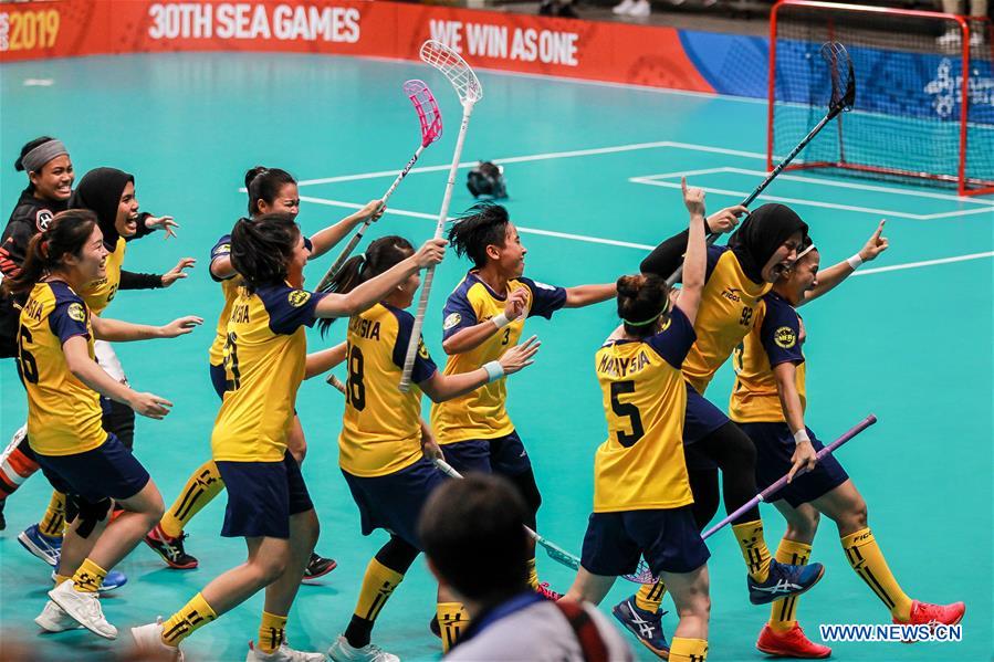 (SP)PHILIPPINES-QUEZON CITY-SEA GAMES-WOMEN'S FLOORBALL-BRONZE MEDAL MATCH