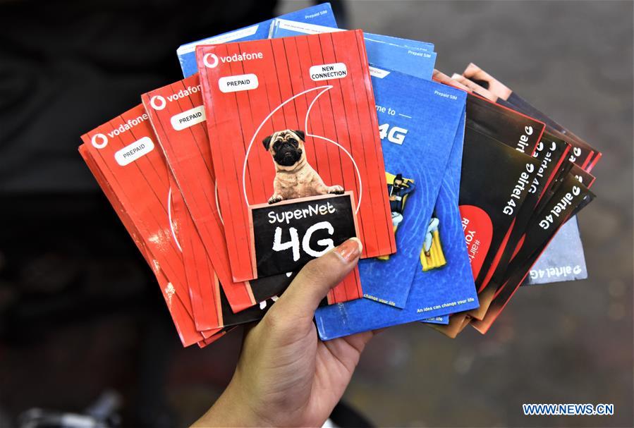 INDIA-MUMBAI-TELECOM-TARIFF-RISE