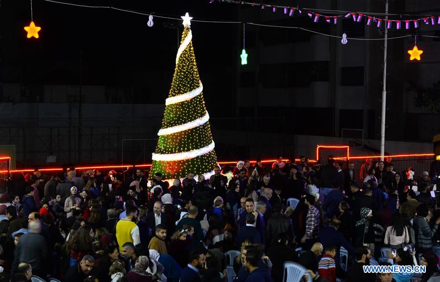 MIDEAST-GAZA-CHRISTMAS TREE-LIGHTING CEREMONY