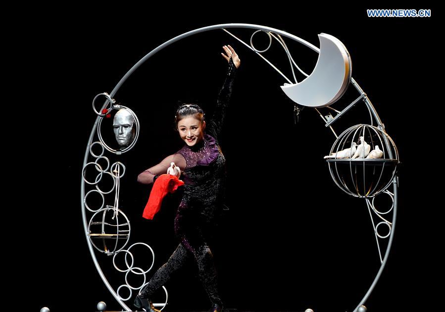 CHINA-HENAN-ZHENGZHOU-PERFORMANCE (CN)