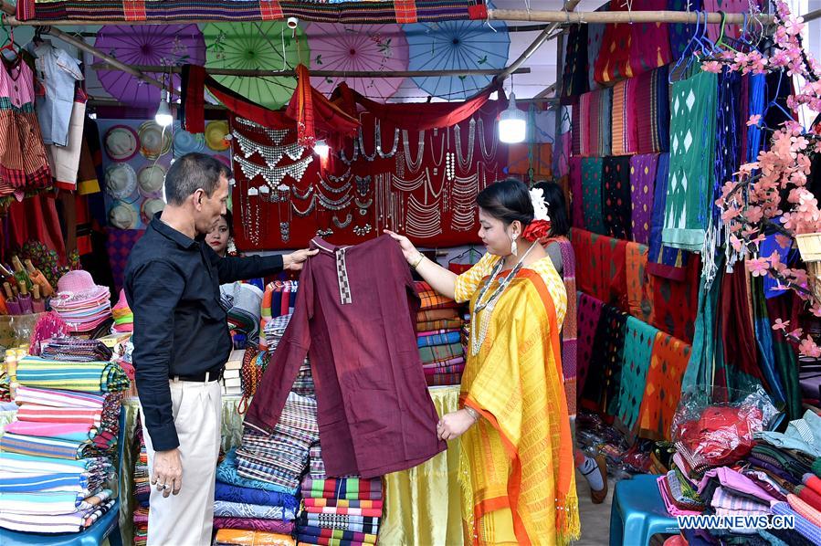 BANGLADESH-DHAKA-INDIGENOUS CULTURES-PRODUCTS-FAIR