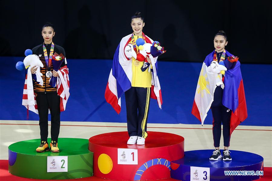 (SP)PHILIPPINES-MANILA-SEA GAMES-RHYTHMIC GYMNASTICS-AWARDING