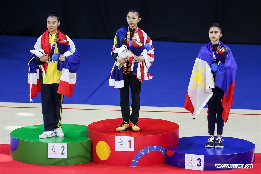 (SP)PHILIPPINES-MANILA-SEA GAMES-RHYTHMIC GYMNASTICS-AWARDING